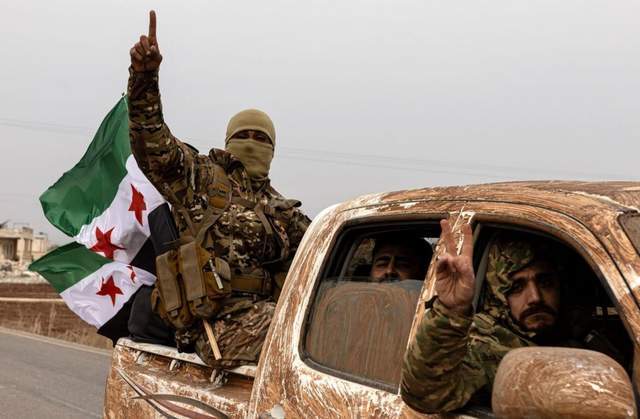 库尔德兵败如山倒，比阿萨德输得还快，朱拉尼此人很不简单